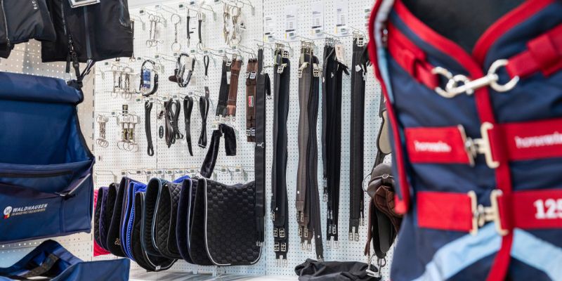 Magasin de Loudéac et Erdre en Anjou de vente de matériels d'équitation